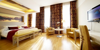 Opera Hotel