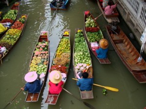 Ujuv turg Bangkokis
