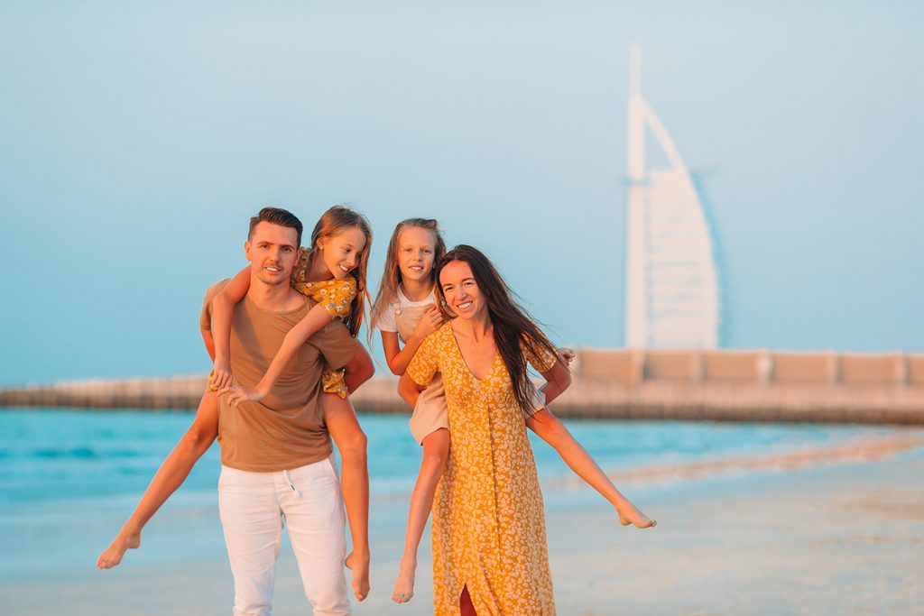 Dubai, pere