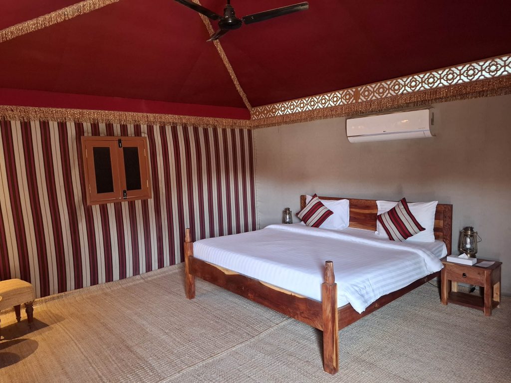 Thousand Night Resort hotell