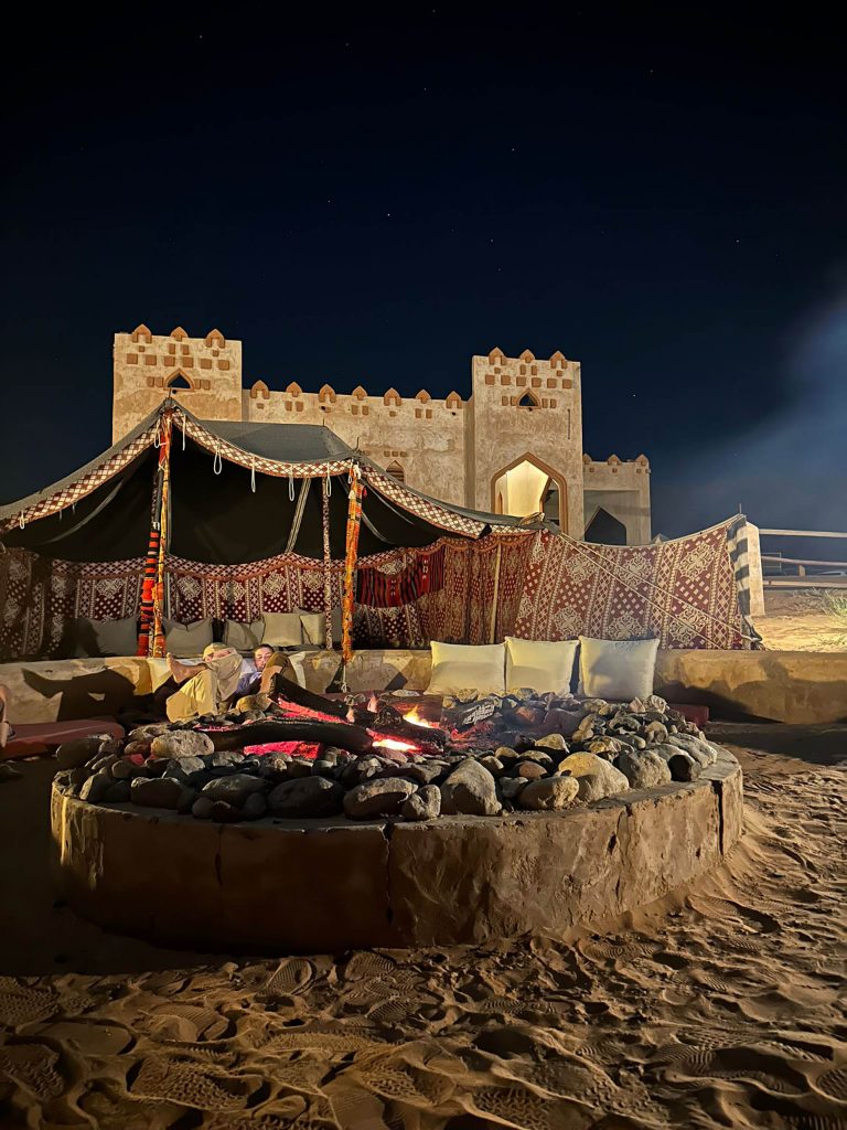 Thousand Night Resort hotell