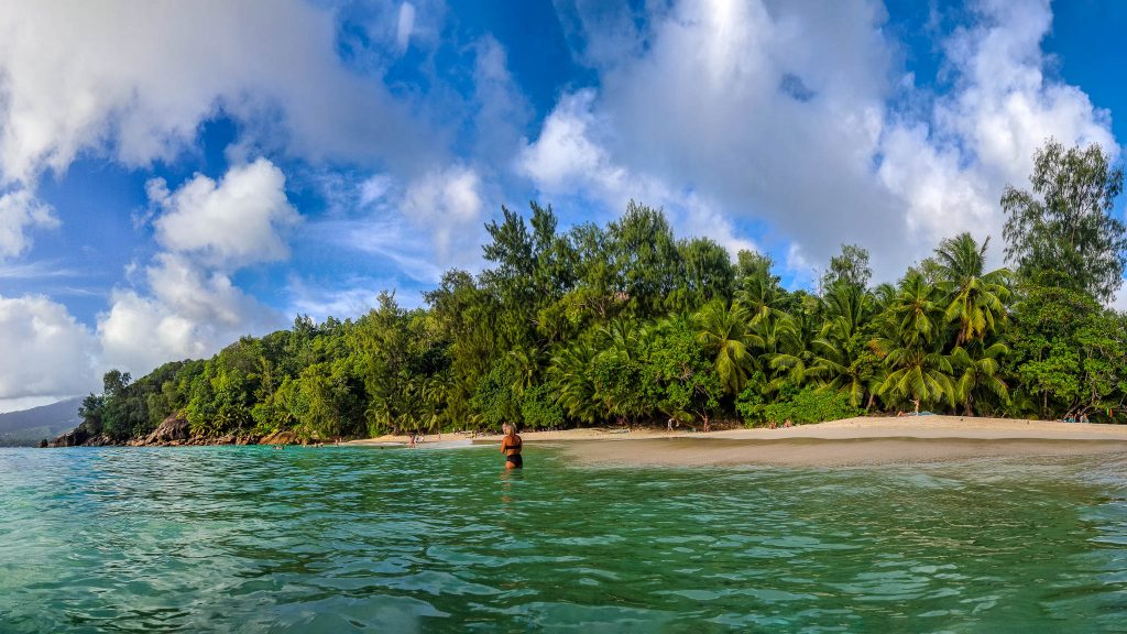 Mahe, Anse de Soleil rand