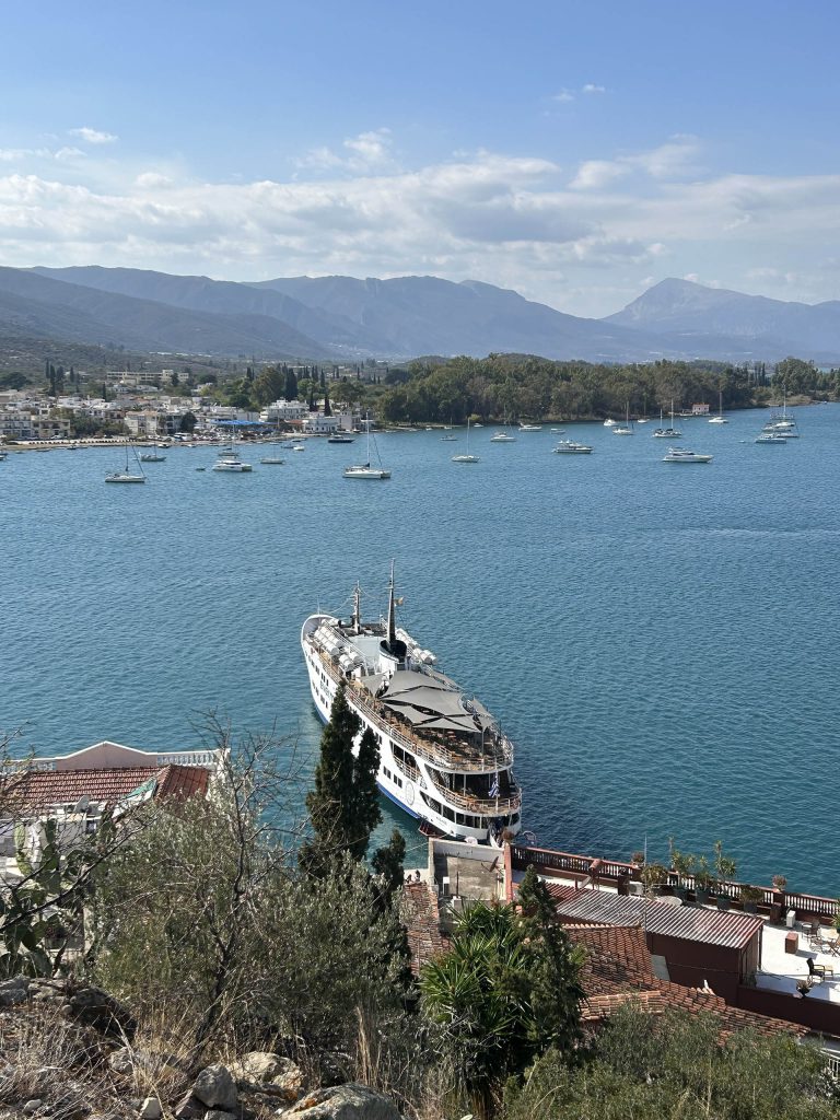 Poros