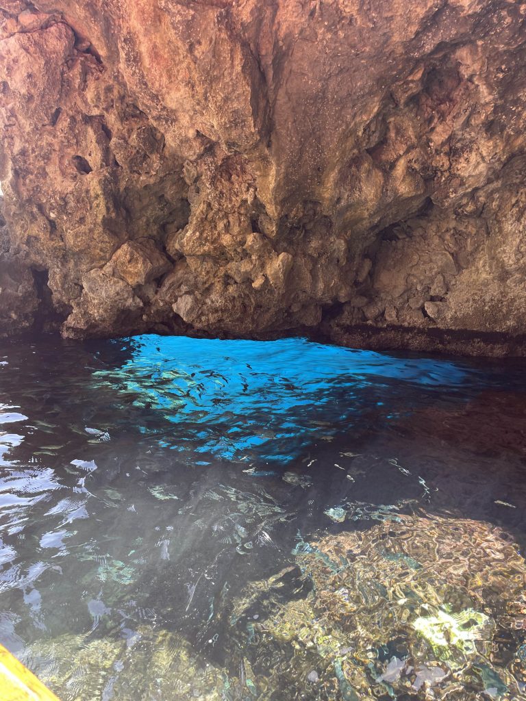 Paleokastritsa lahesopp, Blue Eye