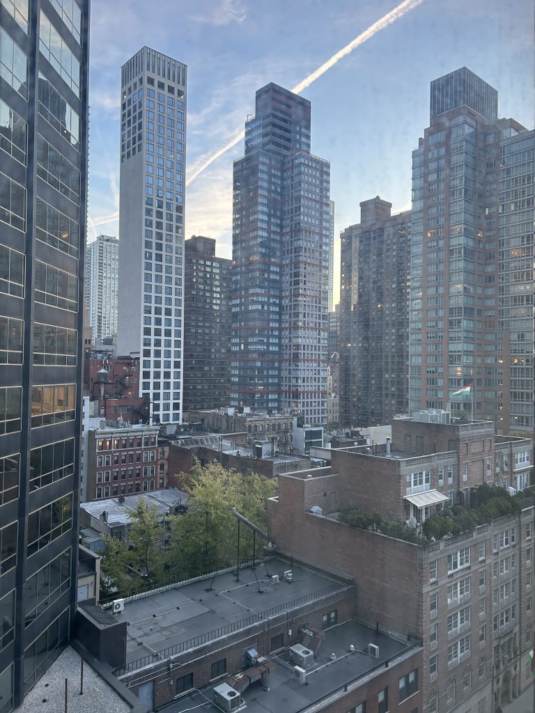 Vaade hotellitoa aknast