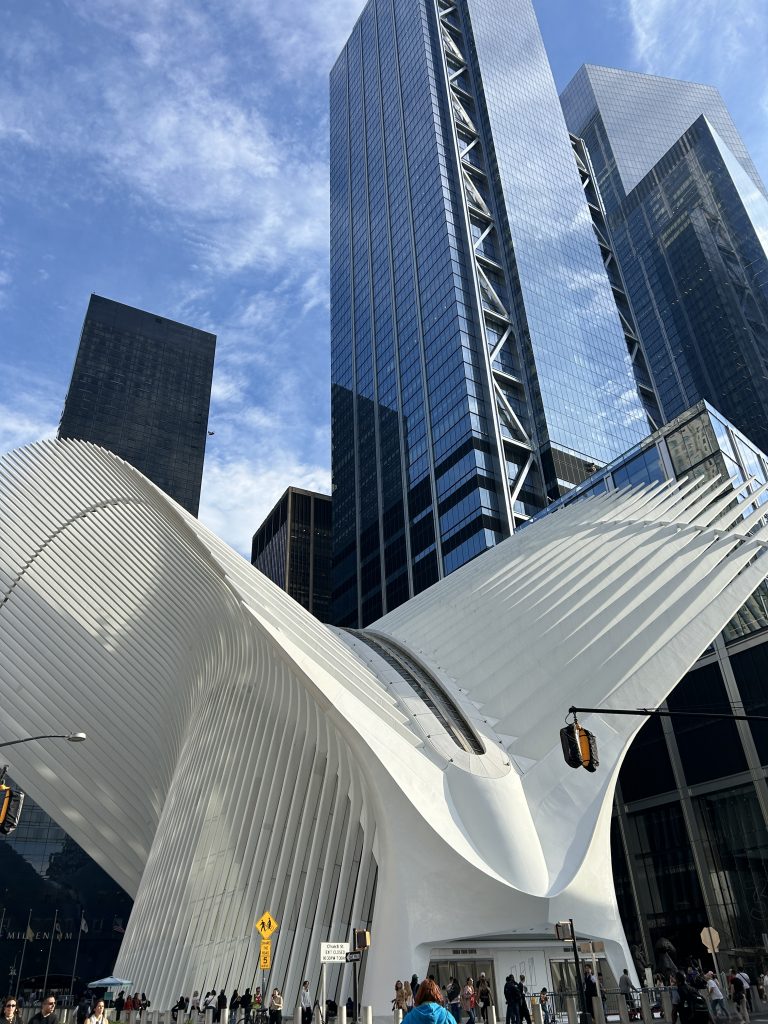 9/11 memoriaal "Oculus", mis on kujutatud kui rahutuvi