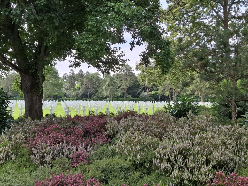 Normandia D-päeva langenute kalmistu