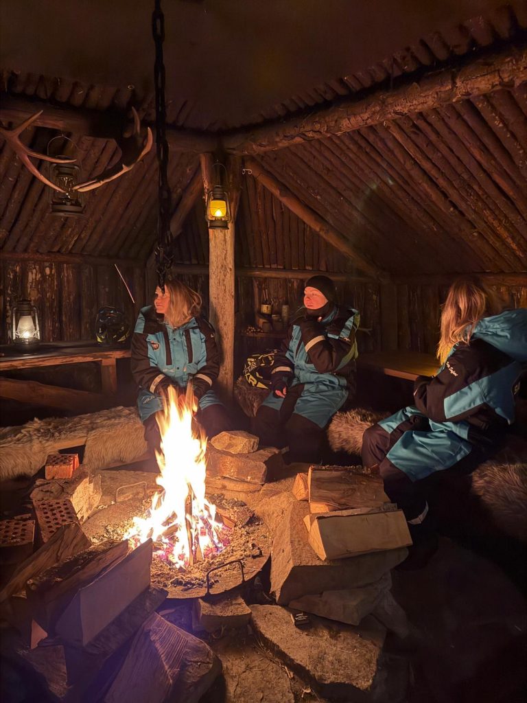 Tahko Safarit lõkkepaus, Soome