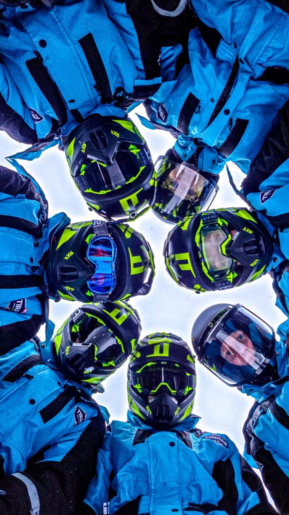 Tahko Safarit, Soome