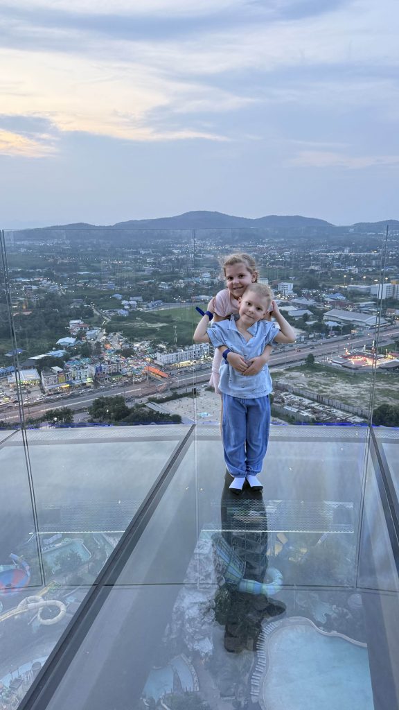 Hotelli katuseterrass