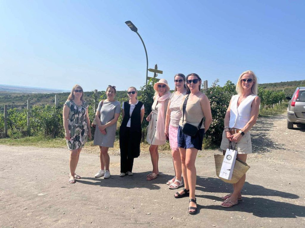 Albanica veinimõis.