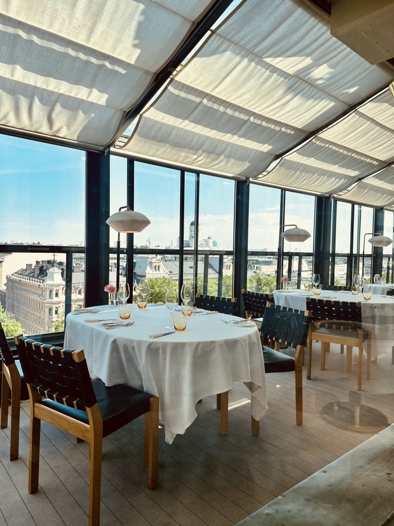 Aalto Savoy restoranis terrass