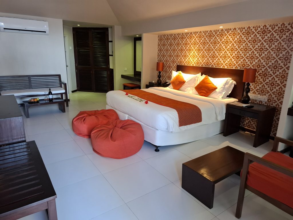 Adaaran Select Hudhuran Fushi beach villa