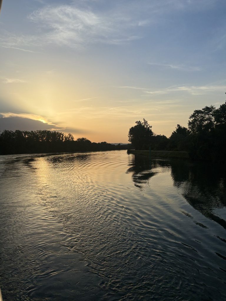 Jõel kruiisimas