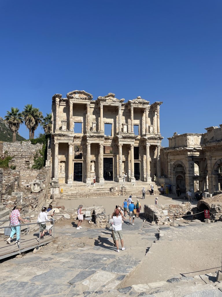 Kusadasi ekskursioon "Ancient Ephesus" Celsuse raamatukogu