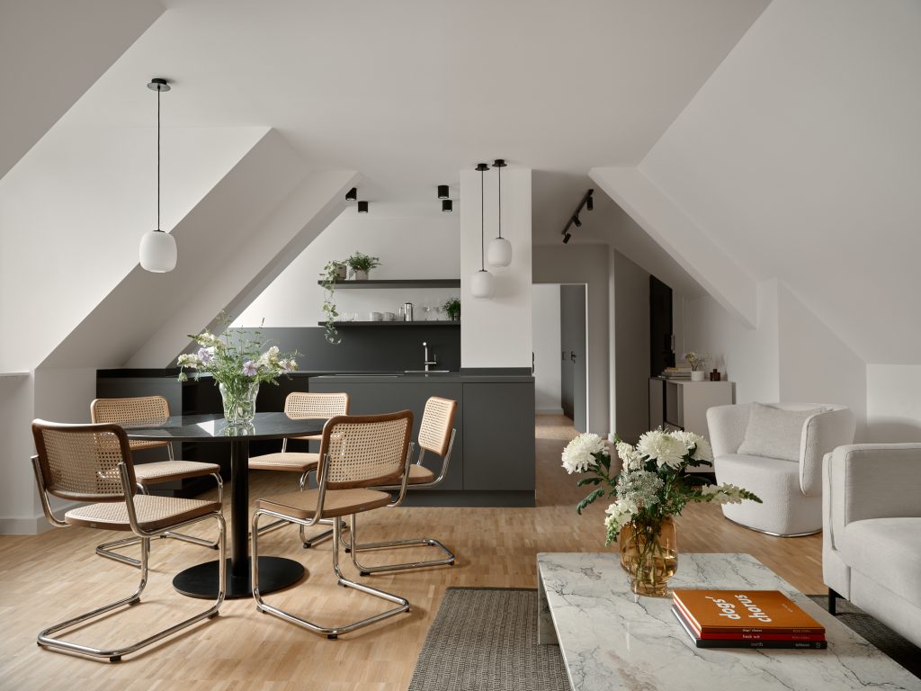 Bob W, Munich Schwabing