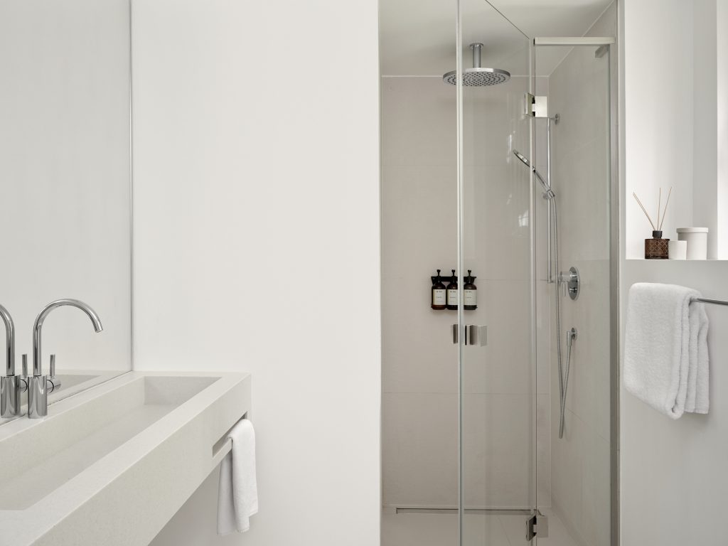 Bob W, Munich Schwabing