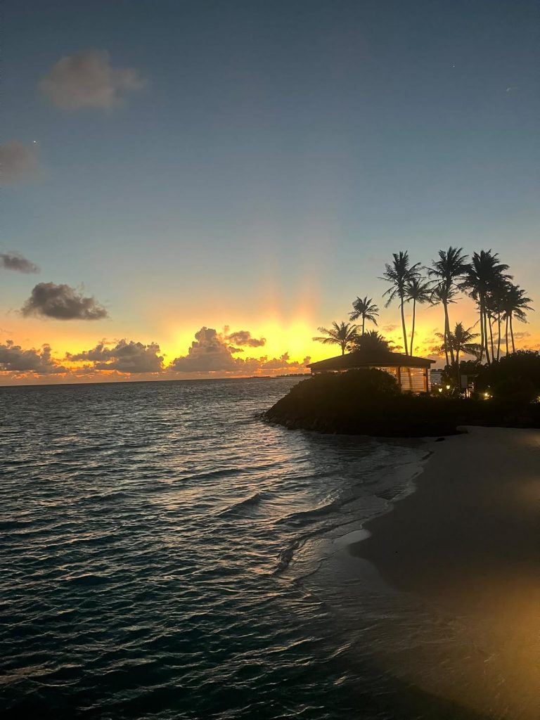 Maldiivid, päikeseloojang