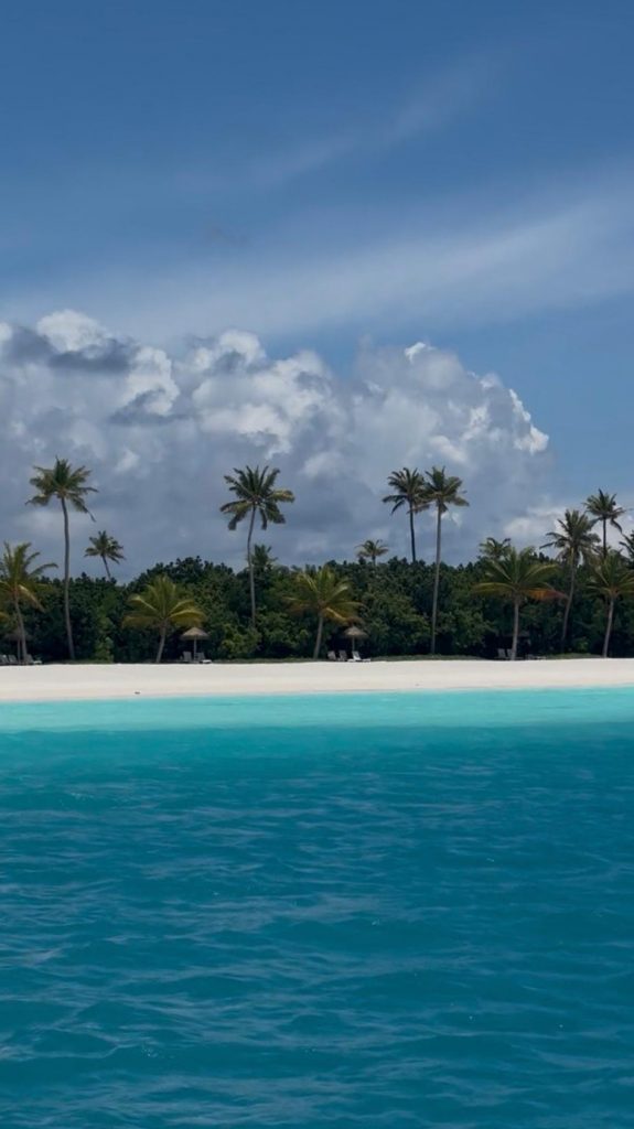 Maldiivid, merelt vaatega